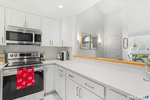 15 Perry Ave, Norwalk, CT 06850 - Photo 11