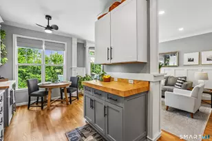27 Maura Ln, Danbury, CT 06811 - Photo 9