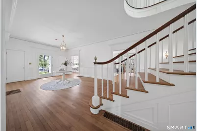 376 Saint Ronan Street, New Haven, CT 06511 - Photo 9