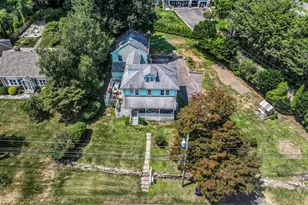 647 Bronson Rd, Fairfield, CT 06890 - Photo 3