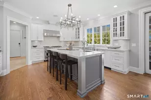 32 Burnham Hill, Westport, CT 06880 - Photo 9