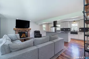 204 Old Stagecoach Rd, Meriden, CT 06450 - Photo 9