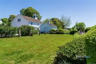 39 Main St, Stonington, CT 06378 - Photo 17