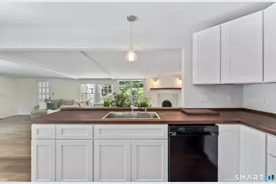 21 Topstone Drive, Bethel, CT 06801 - Photo 9