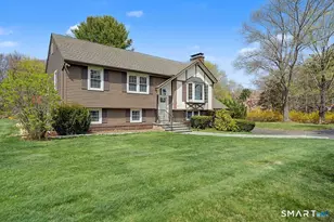 6 Yankee Peddler Path, Madison, CT 06443 - Photo 3