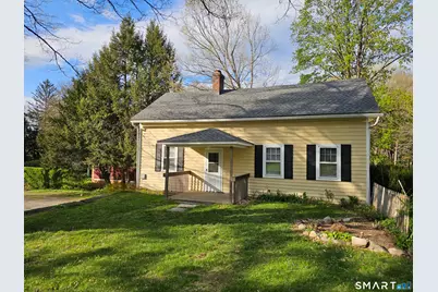 17 Pleasant Street, Woodbury, CT 06798 - Photo 1