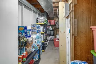 66 Hemingway Ave, East Haven, CT 06512 - Photo 25