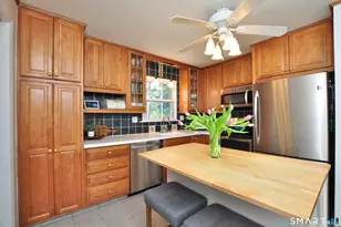 12 Lyman Rd, West Hartford, CT 06117 - Photo 9