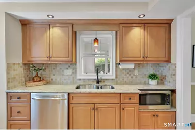 149 Westland Avenue, West Hartford, CT 06107 - Photo 9