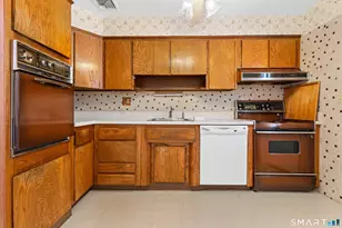 251 Shelter Rock Rd, Fairfield, CT 06825 - Photo 17