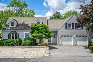 39 Winslow Rd, Cheshire, CT 06410 - Photo 1