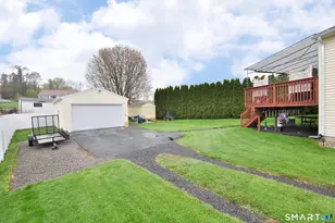 20 Lawrence Ln, Torrington, CT 06790 - Photo 5