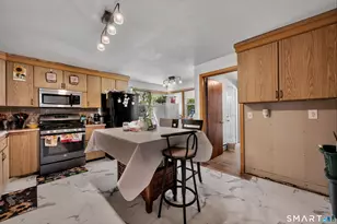 263 Barbour Rd, New Britain, CT 06053 - Photo 9