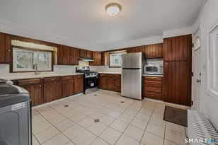 24 N Main St, East Hampton, CT 06424 - Photo 11