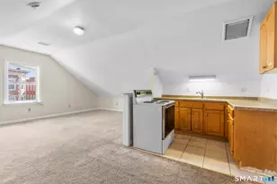 40 Bond St, Hartford, CT 06114 - Photo 33