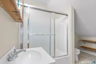 40 Bond St, Hartford, CT 06114 - Photo 35
