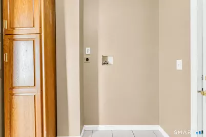 40 Bond Street, Hartford, CT 06114 - Photo 23