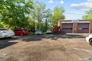 40 Bond St, Hartford, CT 06114 - Photo 9