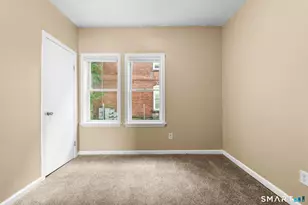 40 Bond St, Hartford, CT 06114 - Photo 15