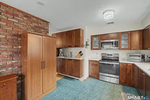 5 Kimberly Ln, Woodbury, CT 06798 - Photo 5