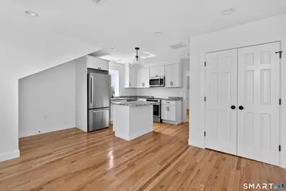 138 Bank Street #3B, New London, CT 06320 - Photo 5