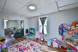 62-64 Chapman St, Putnam, CT 06260 - Photo 9