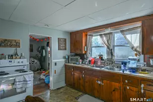 62-64 Chapman St, Putnam, CT 06260 - Photo 33