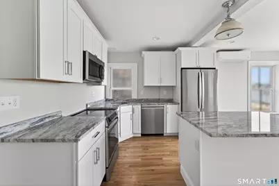 138 Bank Street #2A, New London, CT 06320 - Photo 15