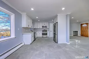 206 Bridgeview Pl, Stratford, CT 06614 - Photo 13