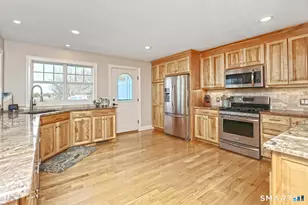 43 Indianola Dr, Old Saybrook, CT 06475 - Photo 9