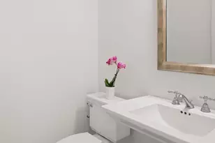 18 Thomasina Ln, Darien, CT 06820 - Photo 15