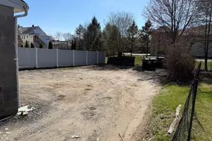 9 Hospital Ave, Danbury, CT 06810 - Photo 5