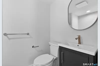 138 Bank Street #2B, New London, CT 06320 - Photo 15