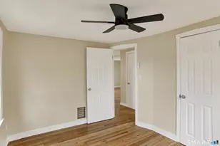 60 Iver Ave, East Haven, CT 06512 - Photo 17