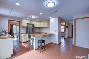 650 Manchester Rd, Glastonbury, CT 06033 - Photo 7