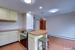 650 Manchester Rd, Glastonbury, CT 06033 - Photo 9
