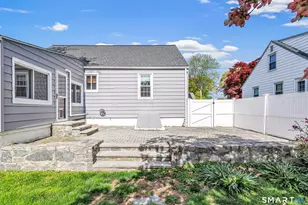 21 Aimes Dr, West Haven, CT 06516 - Photo 3