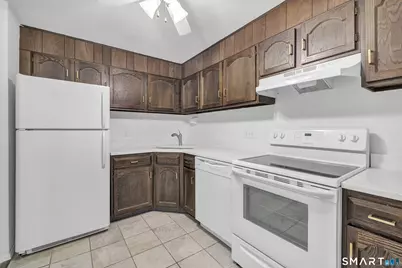 166 Towne House Road #166, Hamden, CT 06514 - Photo 3