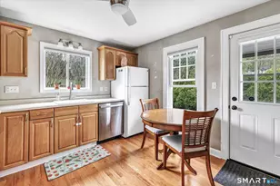 21 Grove St, Shelton, CT 06484 - Photo 7