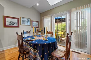 375 Allyn St, Groton, CT 06355 - Photo 9