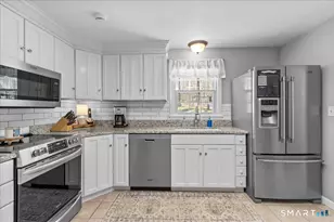 27 Brewster Dr, Ledyard, CT 06335 - Photo 13