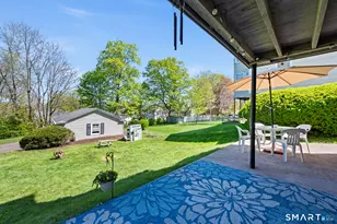 38 Johnson St, Middletown, CT 06457 - Photo 3