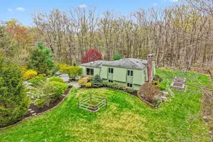 86 Seventy Acre Rd, Redding, CT 06896 - Photo 5