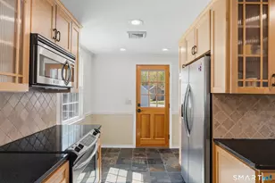 32 Meadowgate St, Wethersfield, CT 06109 - Photo 19