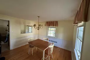 18 Lawler Rd, West Hartford, CT 06117 - Photo 9