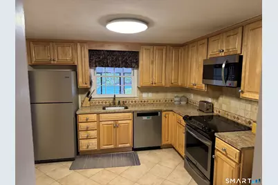 18 Lawler Road, West Hartford, CT 06117 - Photo 5