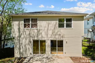 100 Meriden Rd, Waterbury, CT 06705 - Photo 15