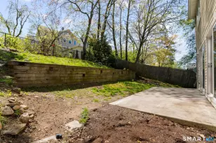 100 Meriden Rd, Waterbury, CT 06705 - Photo 13