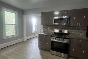 105 Caroline St, Bridgeport, CT 06608 - Photo 3