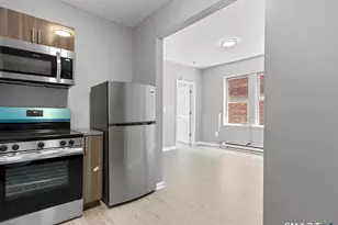 31 Whittier St, Bridgeport, CT 06605 - Photo 3